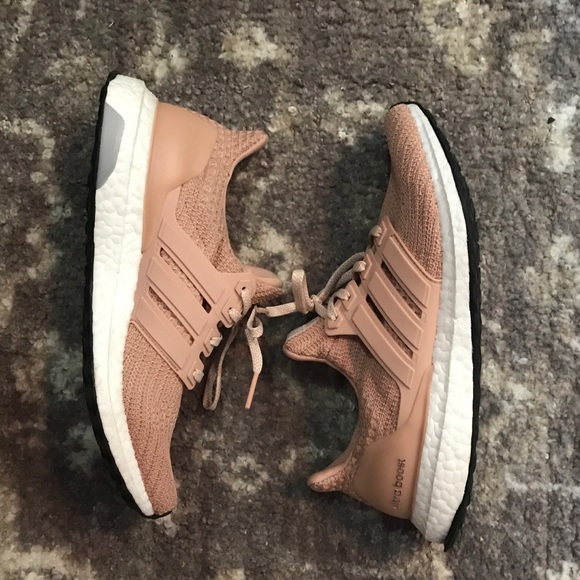 adidas Shoes - ADIDAS ULTRABOOST RUNNING SHOE